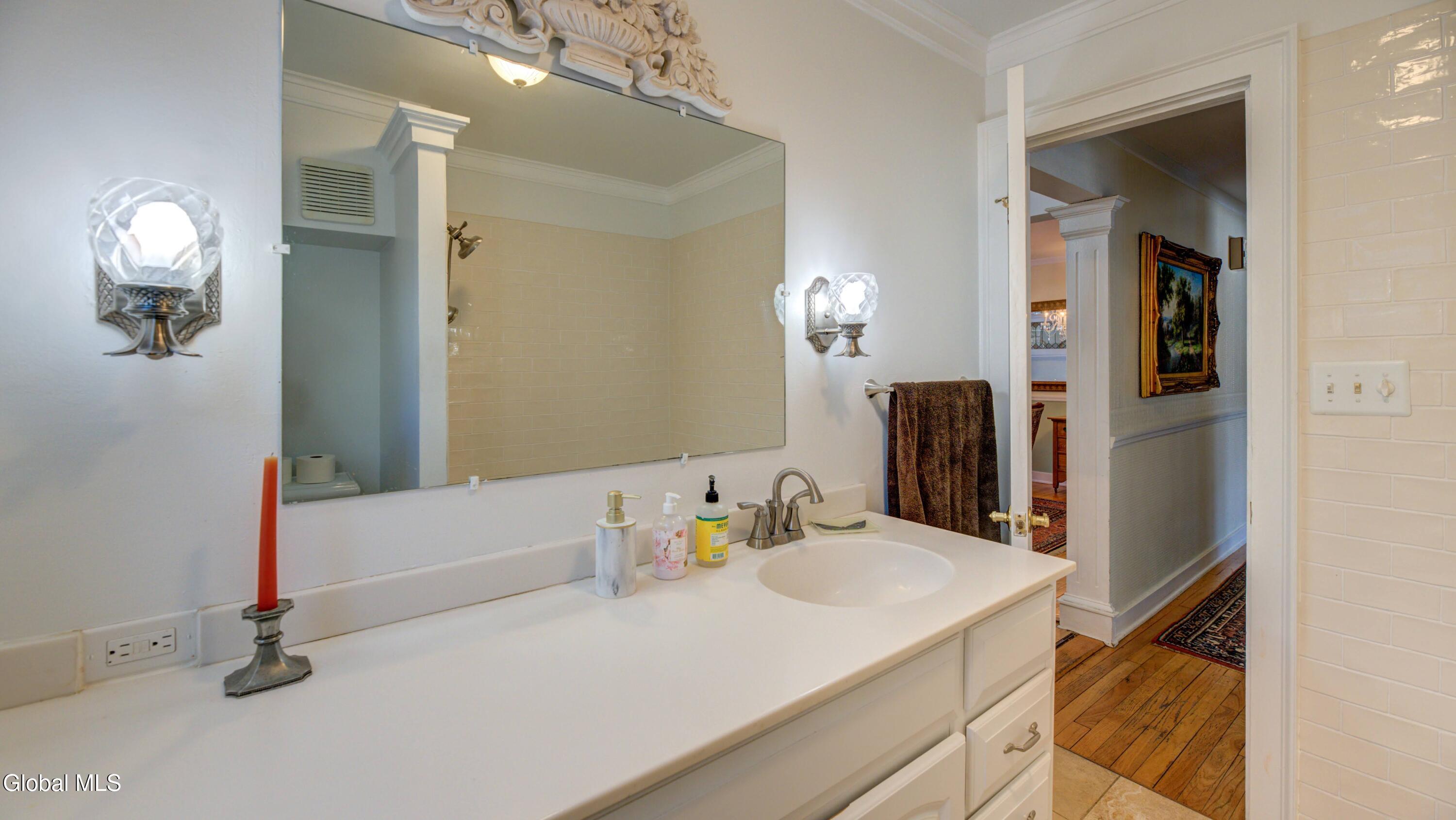 834 Jamaica Road Schenectady, NY 12309 - Photo 25 of 67 834 Jamaica Rd-15