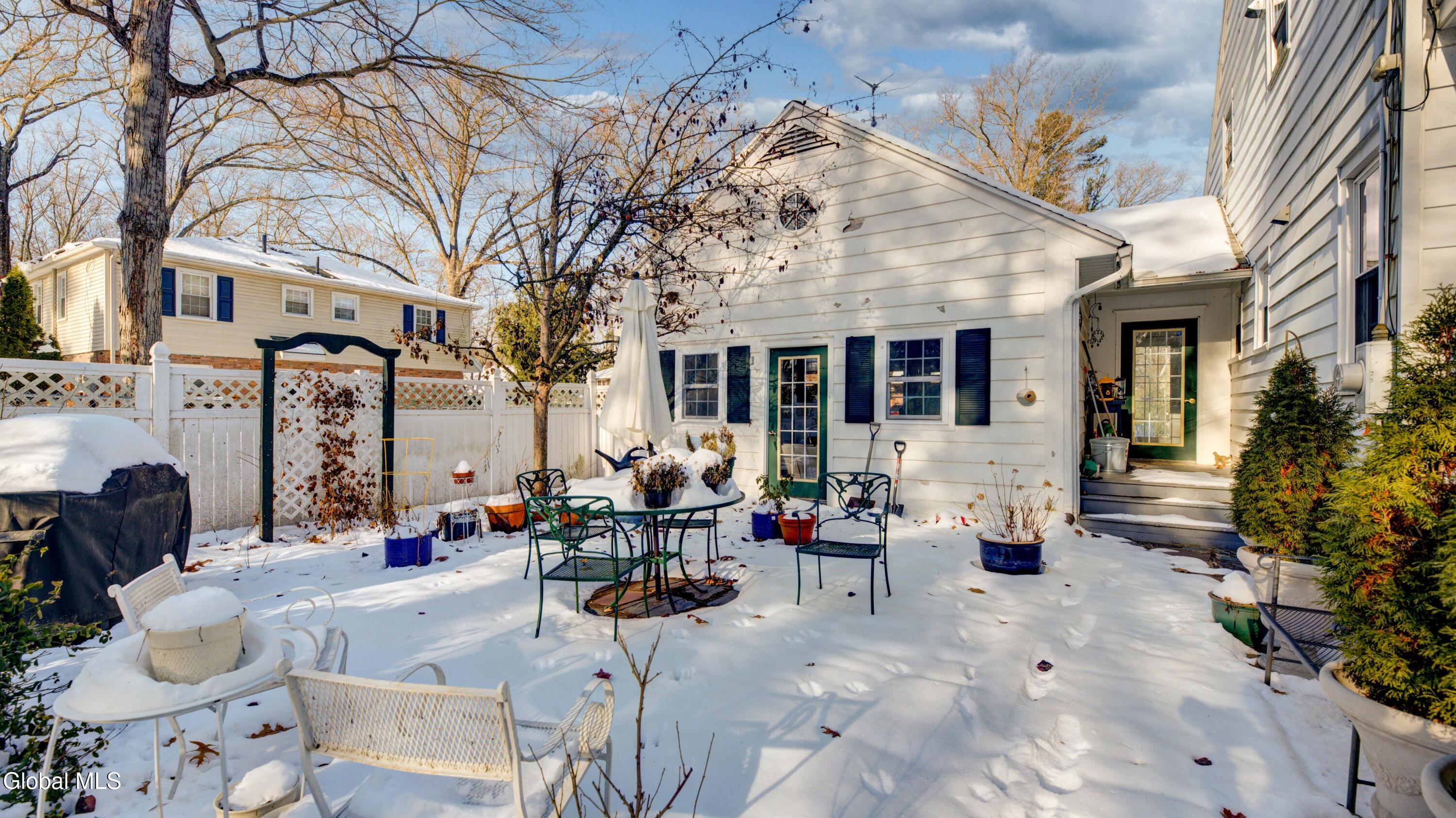 834 Jamaica Road Schenectady, NY 12309 - Photo 6 of 67 834 Jamaica Rd-52