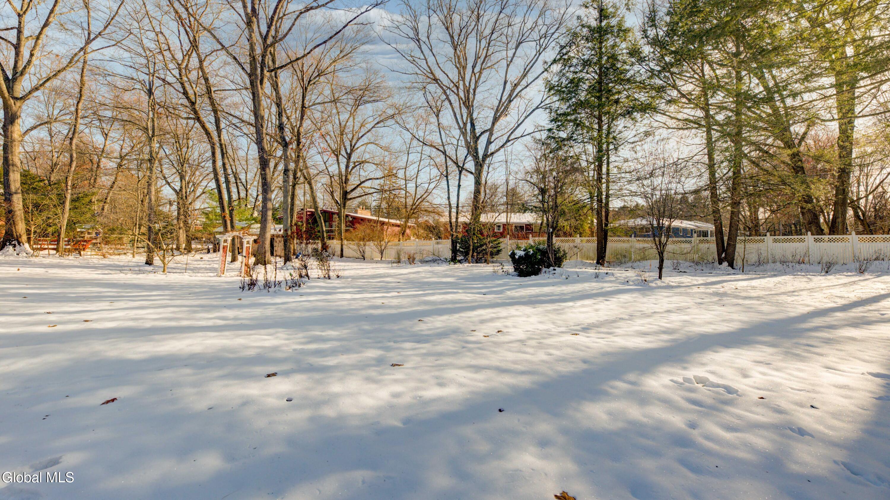 834 Jamaica Road Schenectady, NY 12309 - Photo 61 of 67 834 Jamaica Rd-53