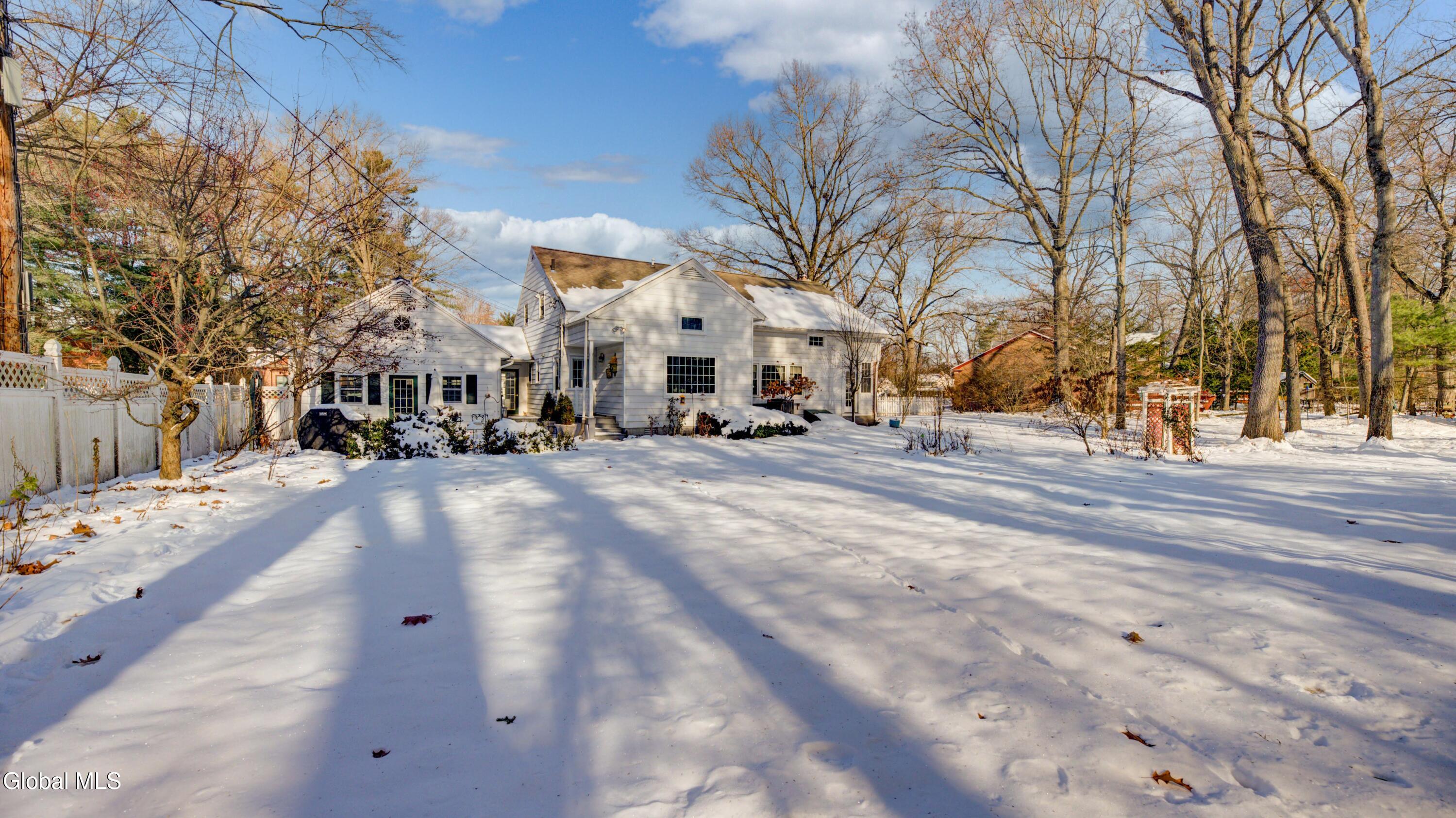 834 Jamaica Road Schenectady, NY 12309 - Photo 8 of 67 834 Jamaica Rd-54