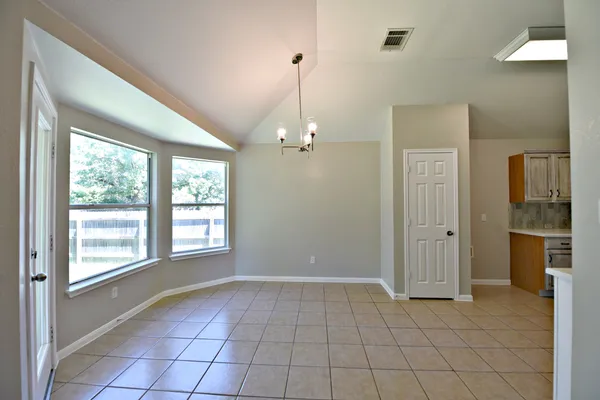 $1,895 | 1009 Downridge Drive, Leander, TX 78641