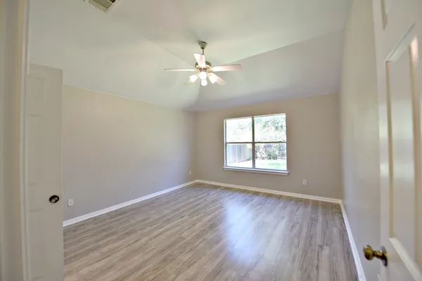 $1,895 | 1009 Downridge Drive, Leander, TX 78641