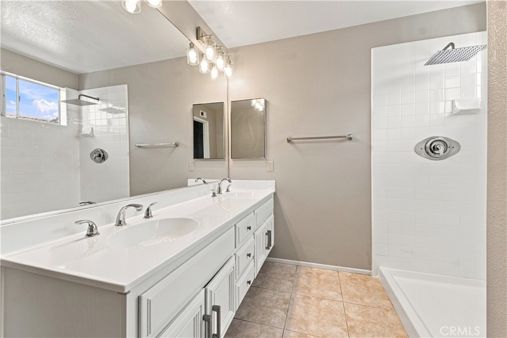 811 Ranch Vista Road Corona, CA 92879 - Photo 11 of 34 Gallery Image 11