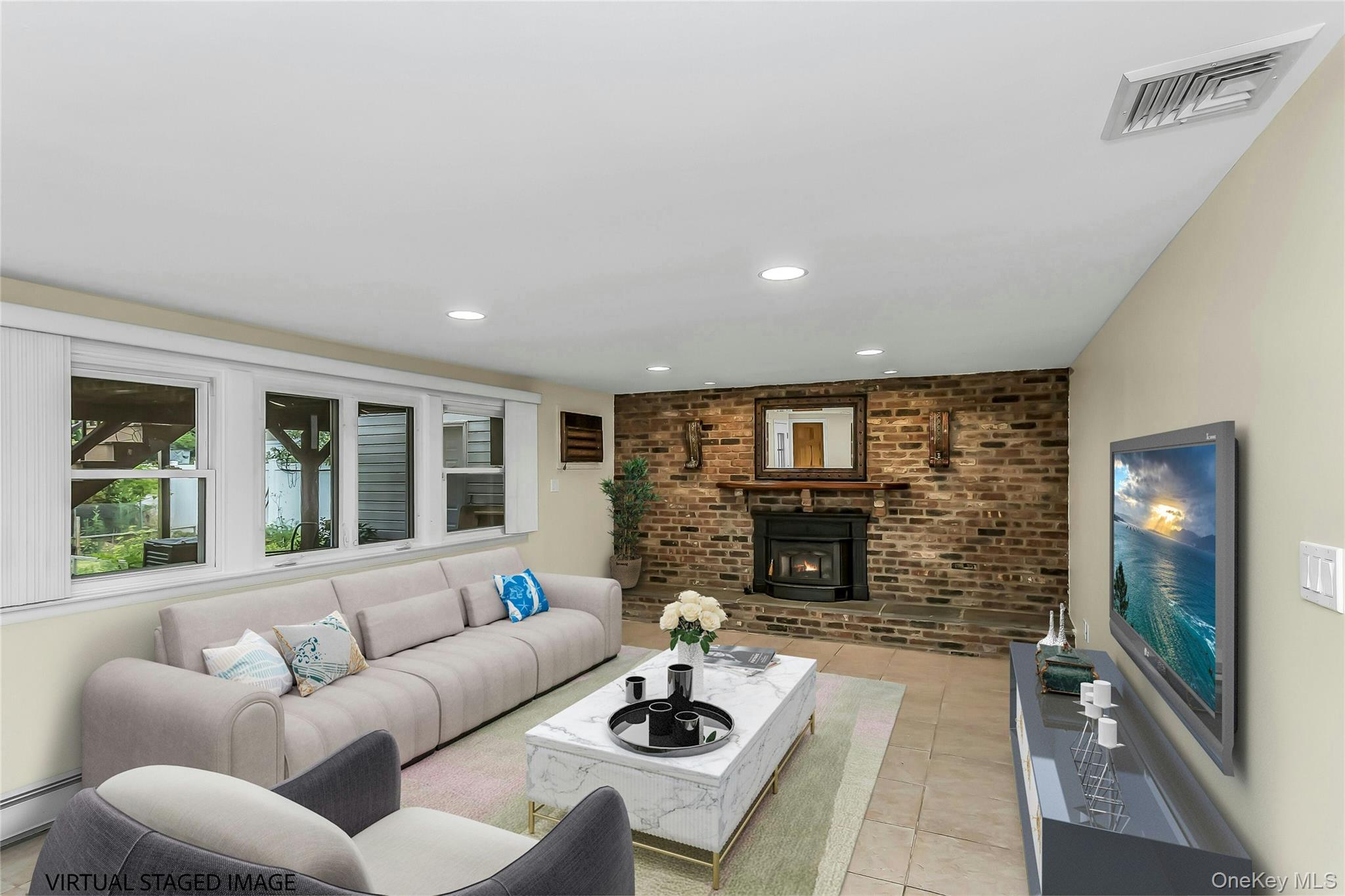 105 Convent Road Syosset, NY 11791 - Photo 18 of 28