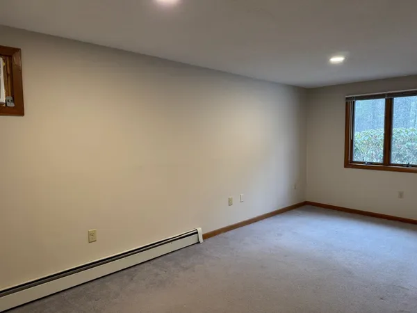 $1,875 | 1187 New Hampshire Rte 175, Unit 2, Holderness, NH 03245