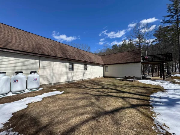 $1,875 | 1187 New Hampshire Rte 175, Unit 2, Holderness, NH 03245