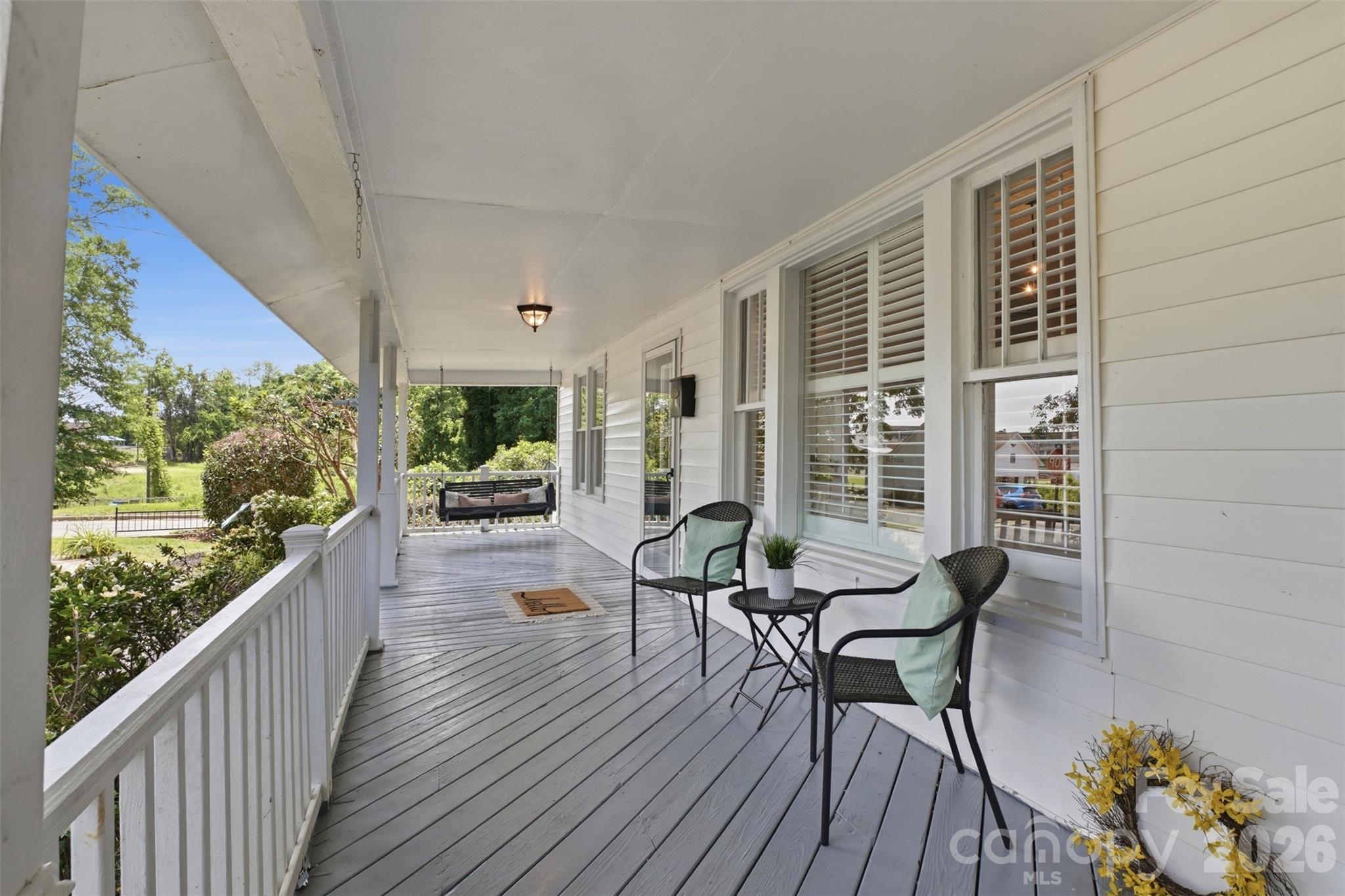 201 Smith Street Clover, SC 29710 - Photo 4 of 34