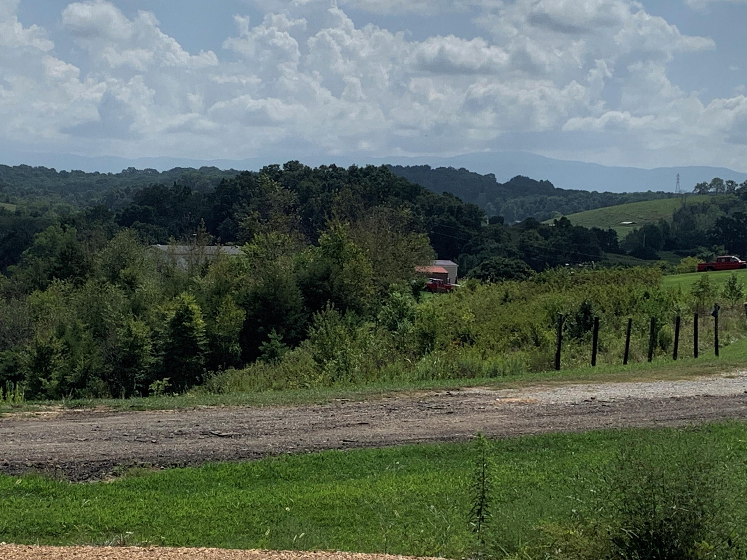 3426 Dulaney Road Mosheim, TN 37818 - Photo 7 of 18 IMG_4613