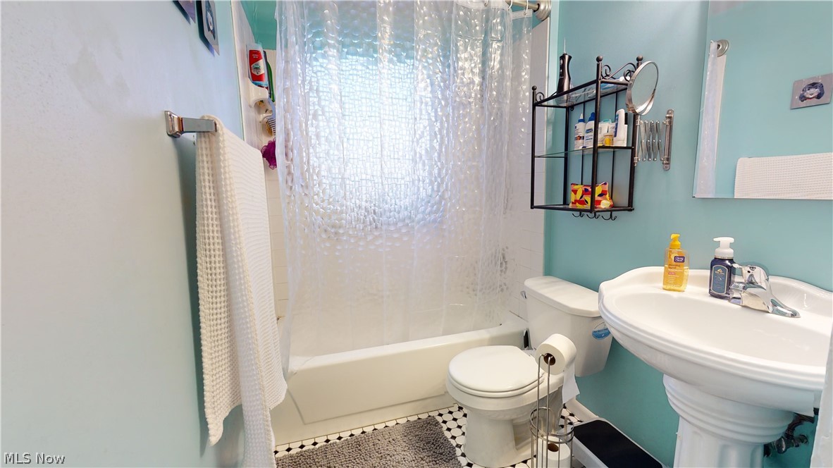2469 Overlook Road, Unit 9 Cleveland, OH 44106 - Photo 12 of 16