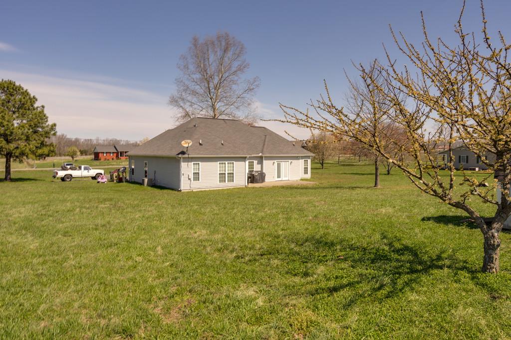 146 Monks Road Fayetteville, TN 37334 - Photo 4 of 25 Gallery Image 4