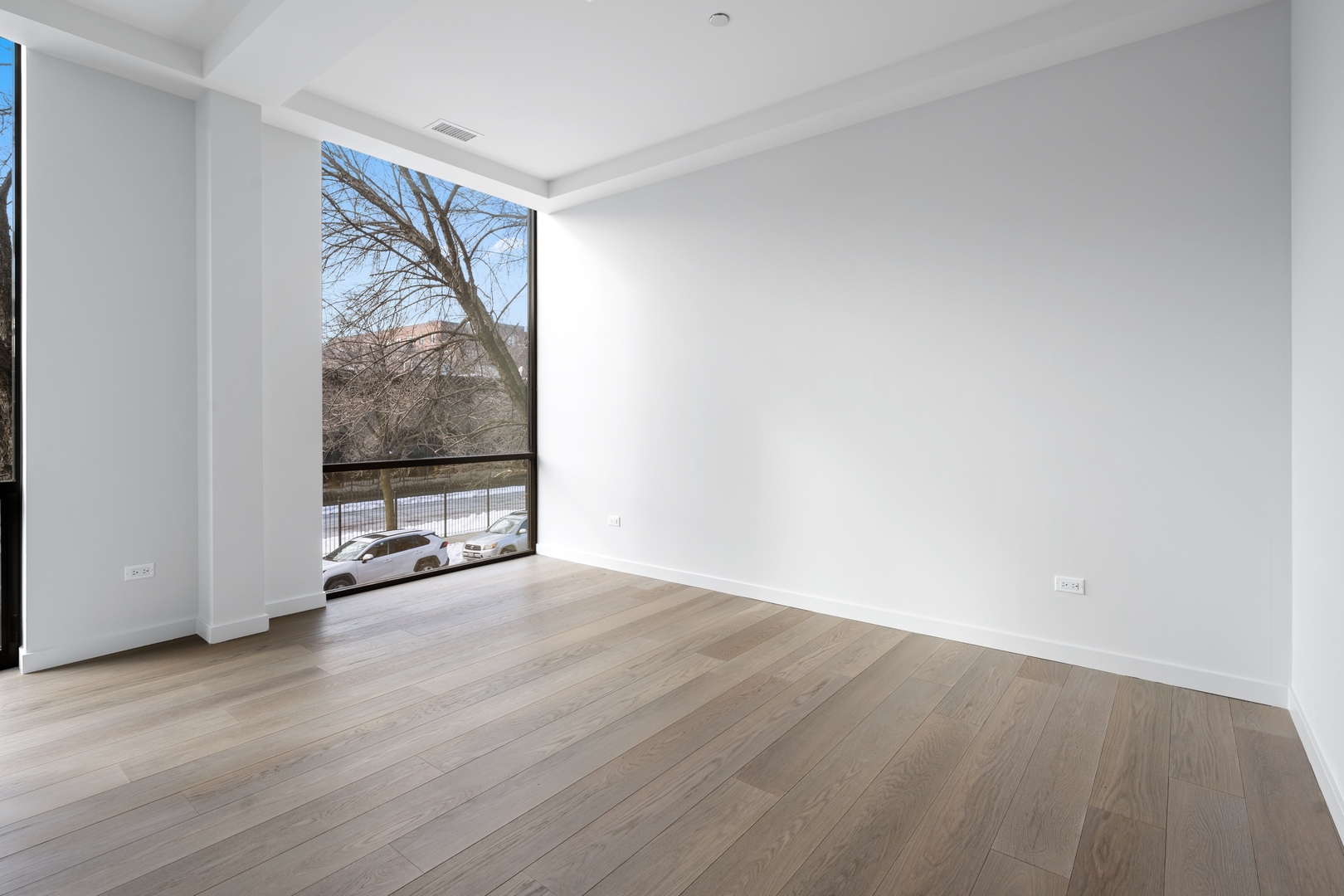 15 North Elizabeth Street, Unit 201 Chicago, IL 60607 - Photo 8 of 13