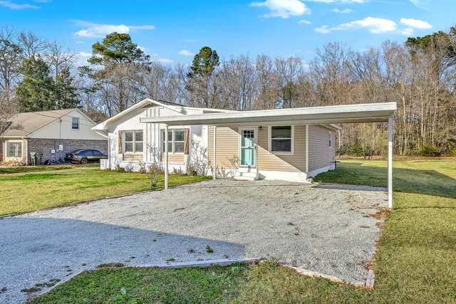 $335,000 | 233 North Pandora Drive, Goose Creek, SC 29445