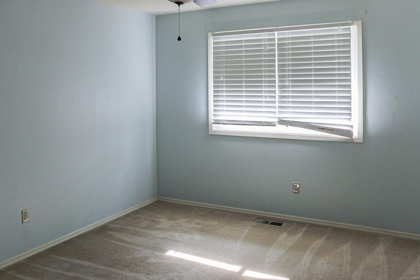 1924 Rustic Oak Road Chesterfield, MO 63017 - Photo 16 of 23 Gallery Image 16
