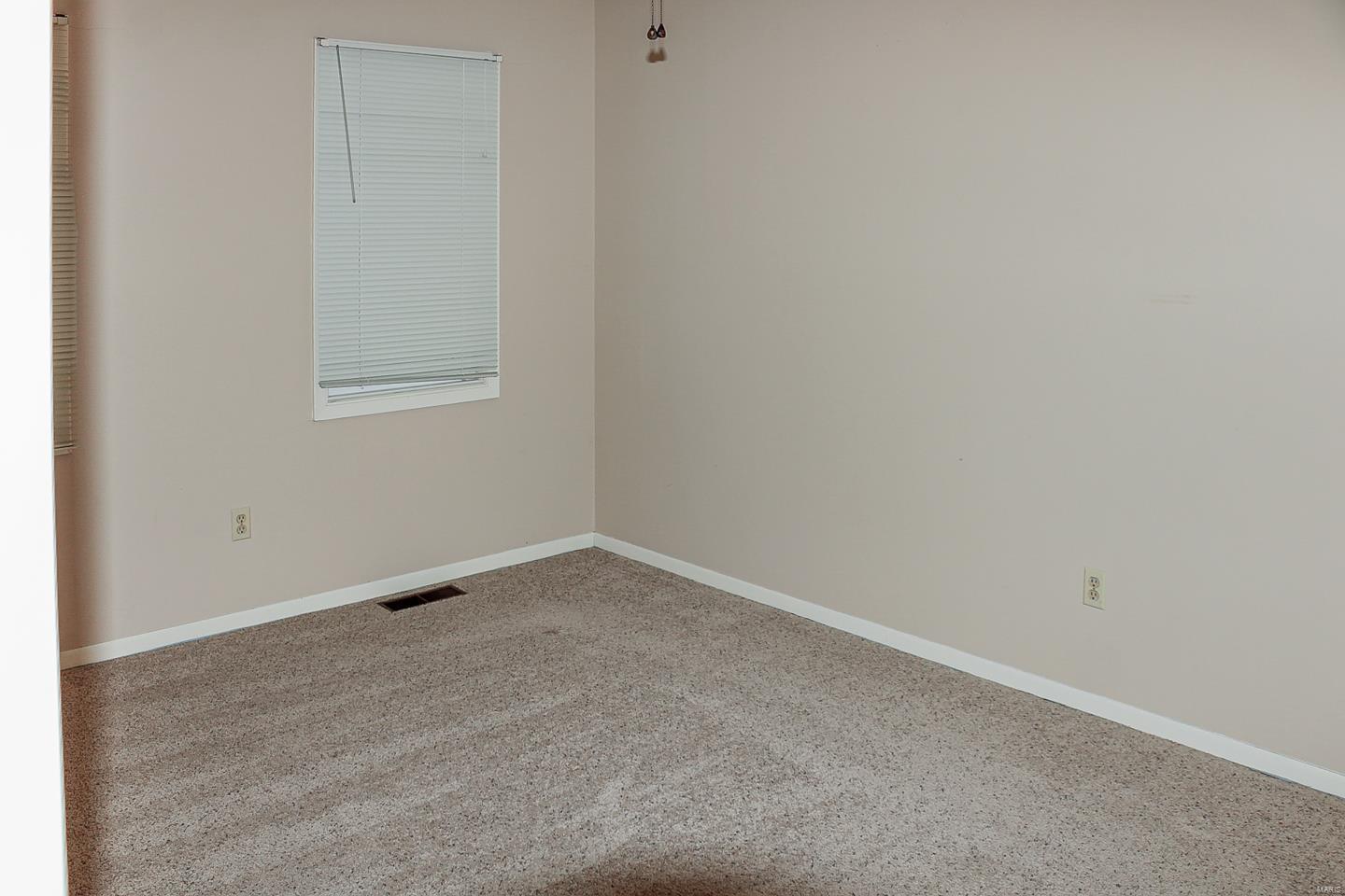 1924 Rustic Oak Road Chesterfield, MO 63017 - Photo 17 of 23 Gallery Image 17