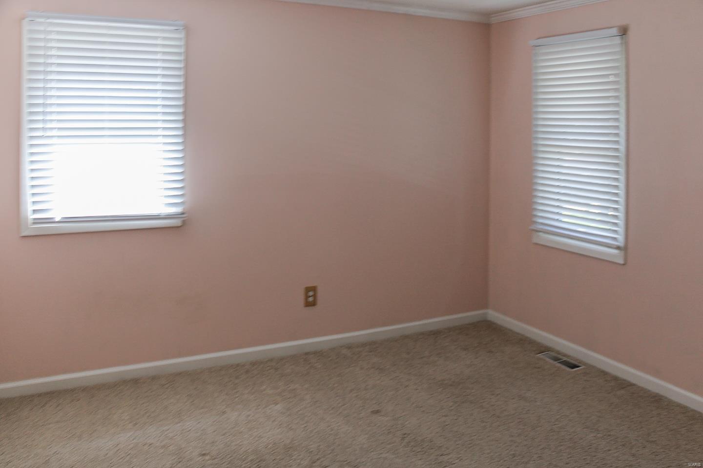 1924 Rustic Oak Road Chesterfield, MO 63017 - Photo 18 of 23 Gallery Image 18