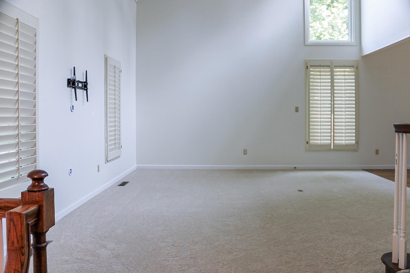1924 Rustic Oak Road Chesterfield, MO 63017 - Photo 10 of 23 Gallery Image 10