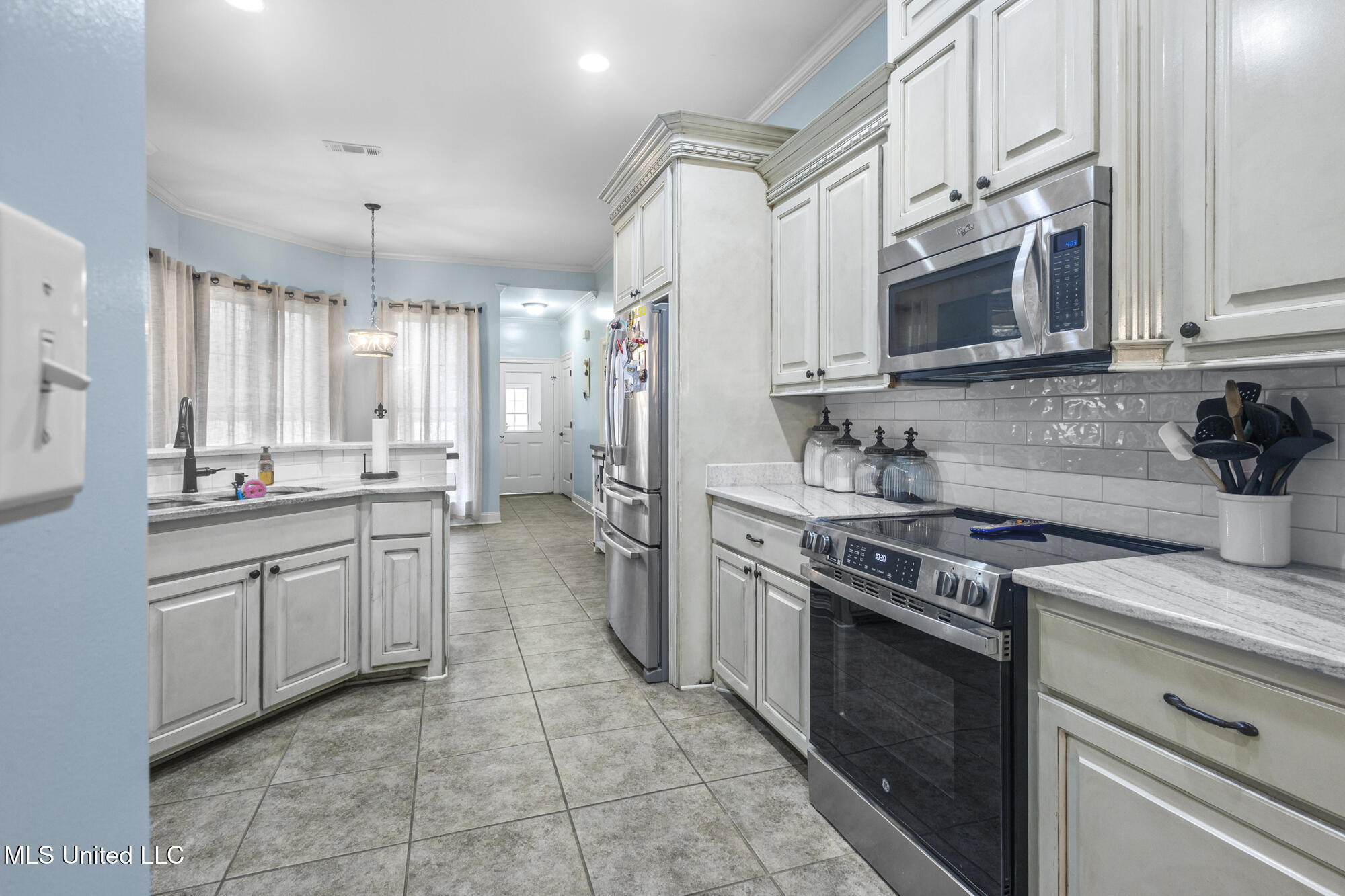 1040 Emileigh Drive Summit, MS 39666 - Photo 9 of 24 _ghubphoto_07