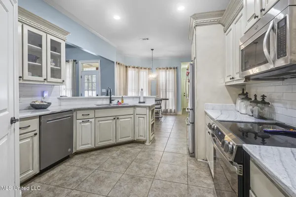 $399,000 | 1040 Emileigh Drive, Summit, MS 39666