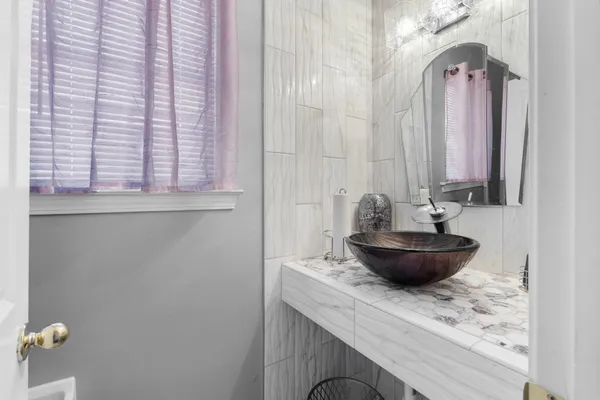 $2,300 | 7911 Pinefrost Lane, Memphis, TN 38125