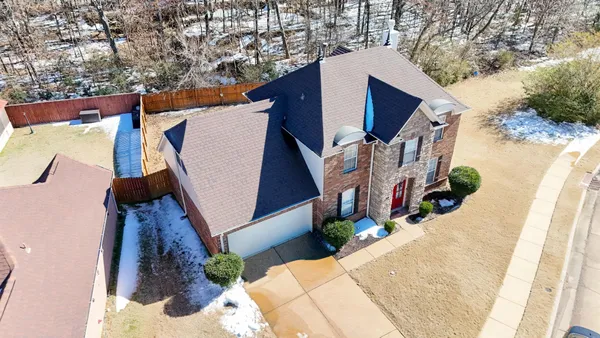 $2,300 | 7911 Pinefrost Lane, Memphis, TN 38125