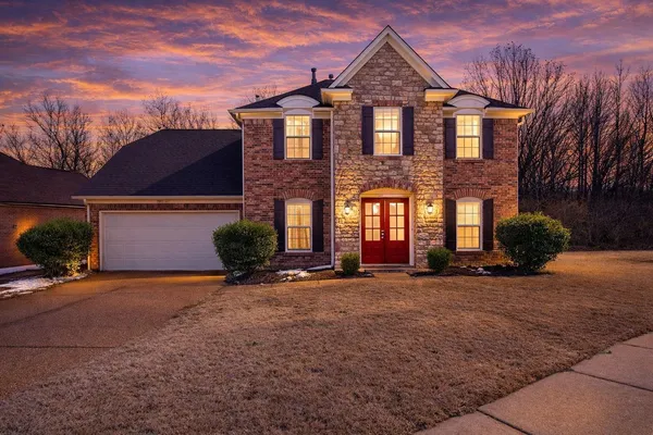 $2,300 | 7911 Pinefrost Lane, Memphis, TN 38125