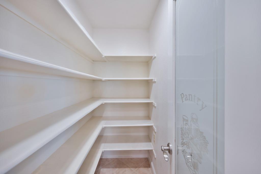 1580 Vista Ridge Way Roseville, CA 95661 - Photo 27 of 96