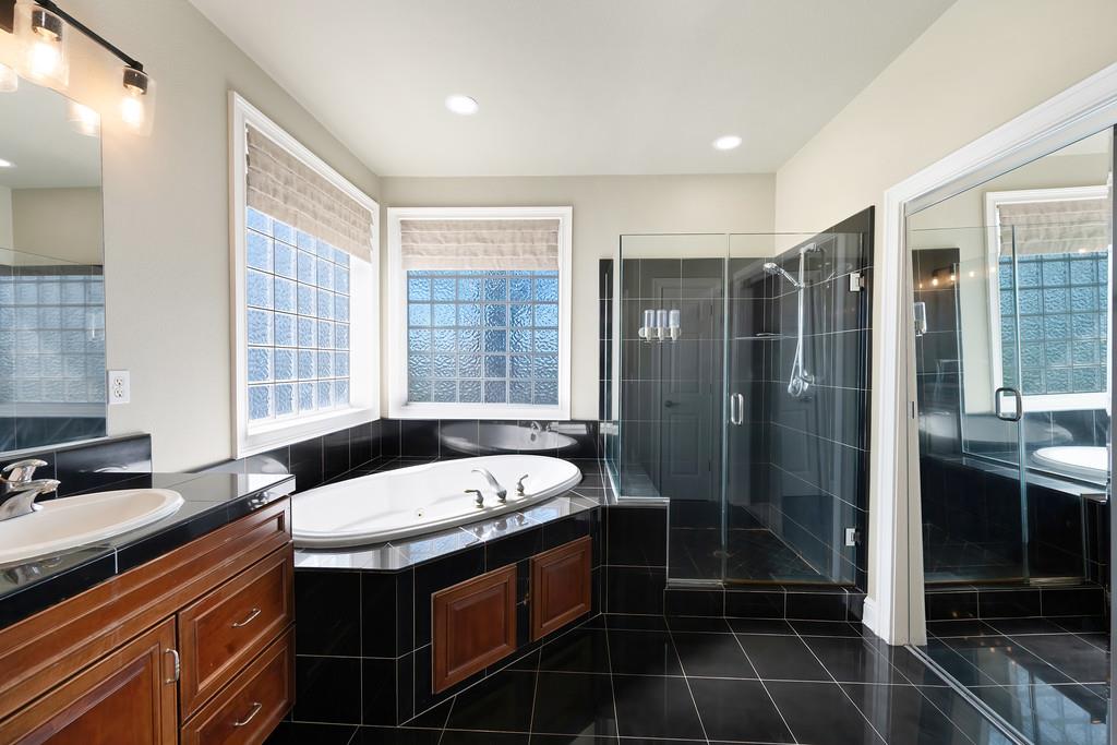 1580 Vista Ridge Way Roseville, CA 95661 - Photo 41 of 96