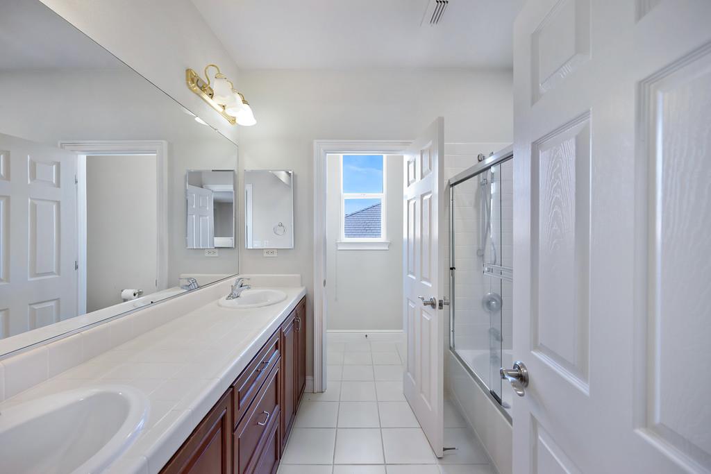 1580 Vista Ridge Way Roseville, CA 95661 - Photo 64 of 96