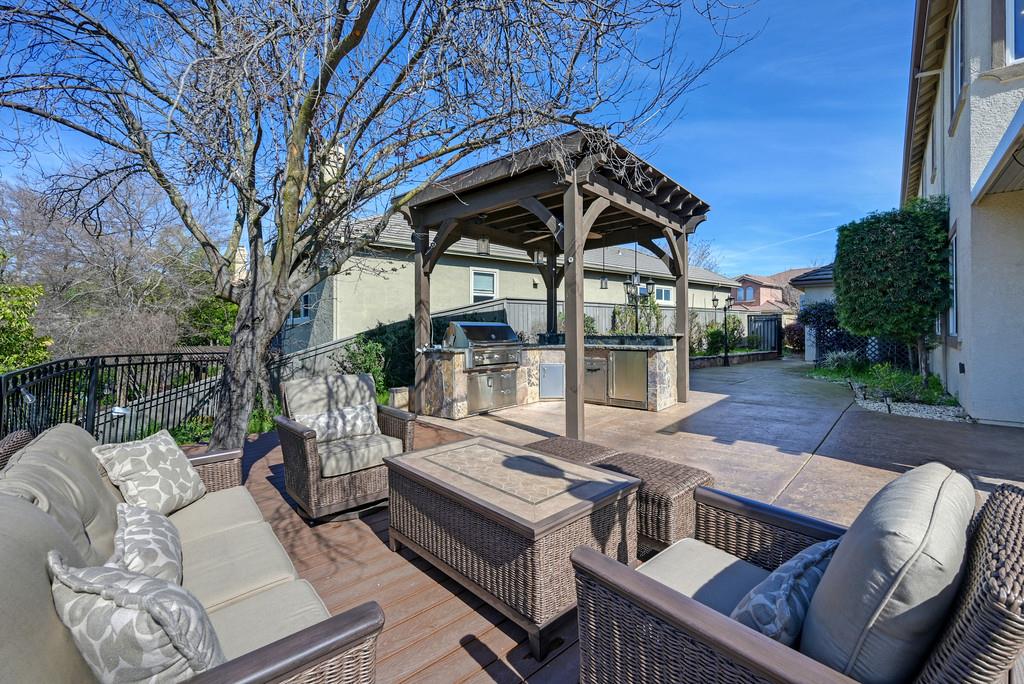 1580 Vista Ridge Way Roseville, CA 95661 - Photo 83 of 96