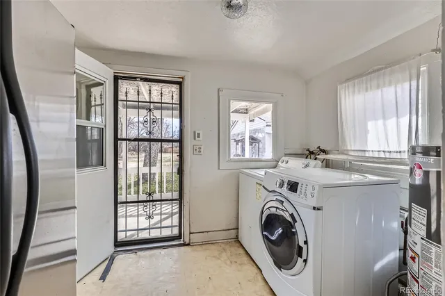 a view of an entryway with staircase