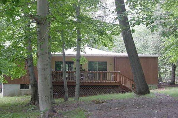 54 Logger Road Canadensis, PA 18325 - Photo 1 of 11 Main Photo