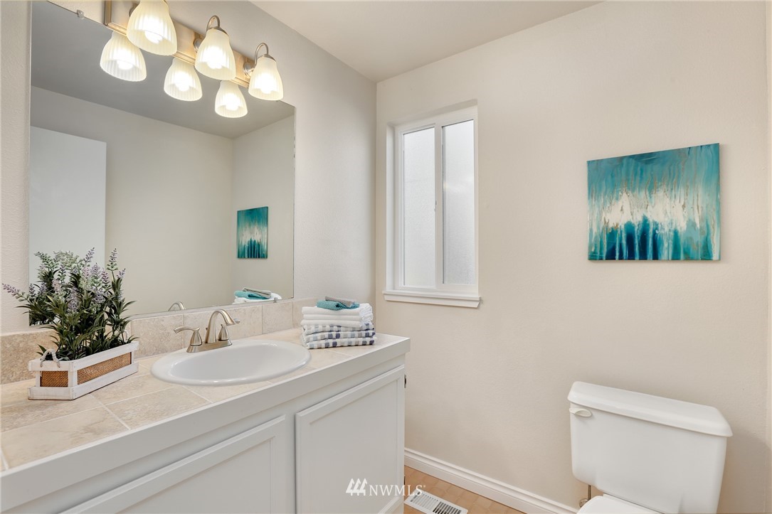 1614 243rd Place Southeast Bothell, WA 98021 - Photo 16 of 25