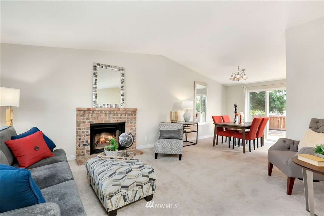 1614 243rd Place Southeast Bothell, WA 98021 - Photo 4 of 25