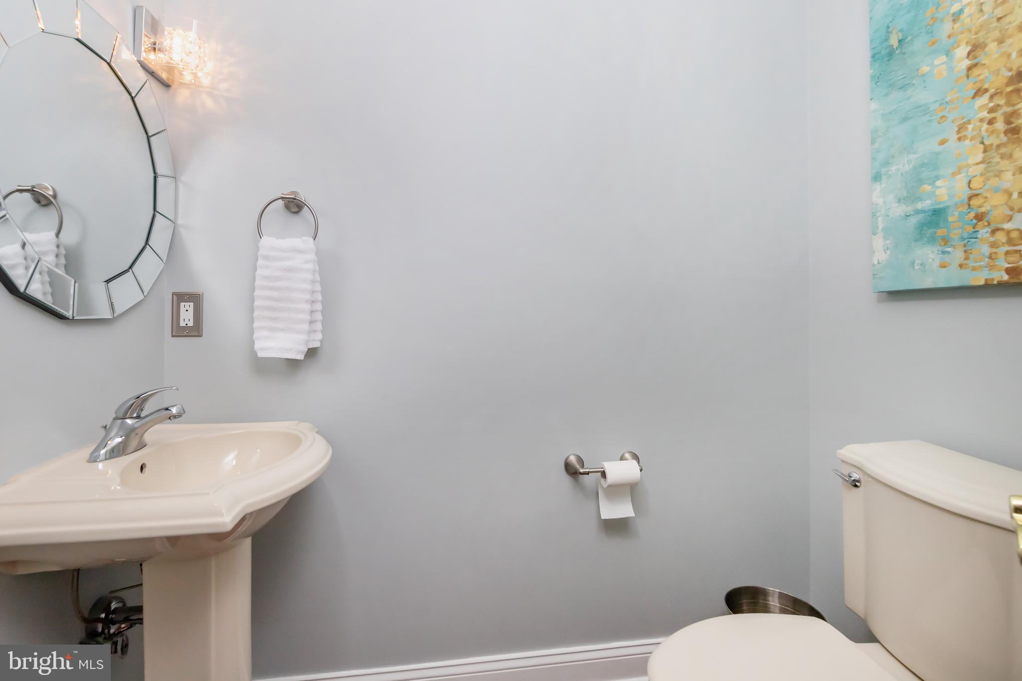 149 Tara Run Road Swedesboro, NJ 08085 - Photo 22 of 47 Main floor powder room