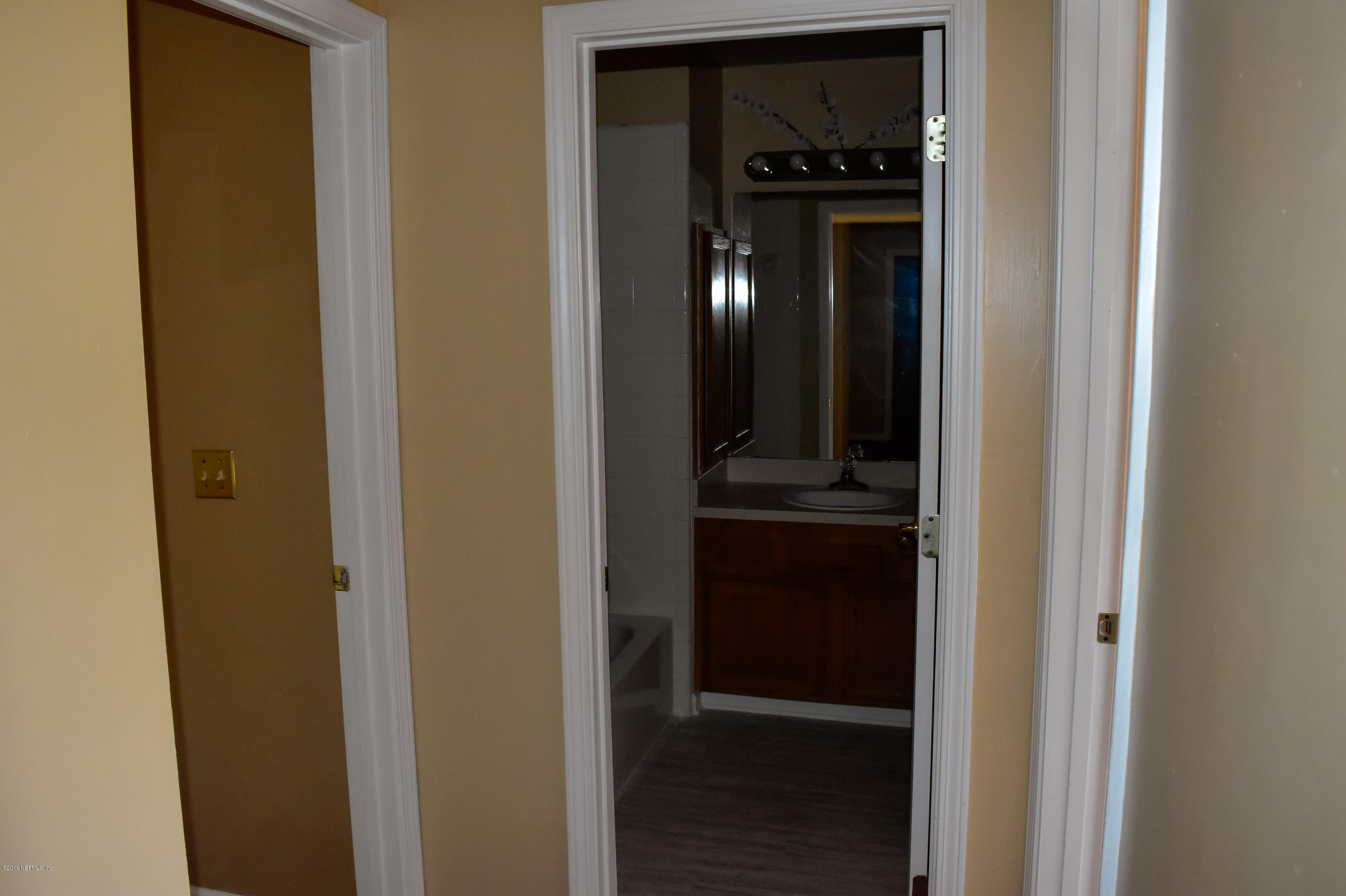 11331 Forestdale Road Jacksonville, FL 32218 - Photo 8 of 9 GUEST BATH