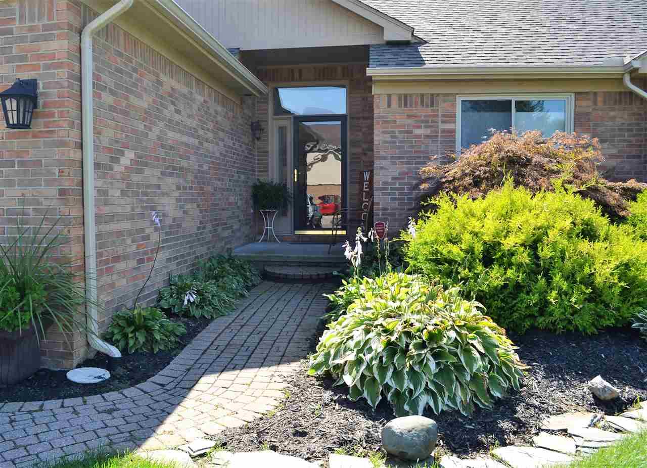 49211 Monte Road Chesterfield, MI 48047 - Photo 3 of 38