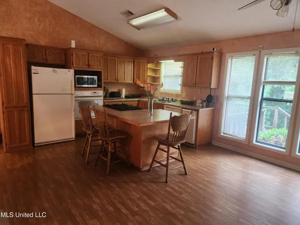 $270,000 | 405 Chickasaw Road, Pope, MS 38658