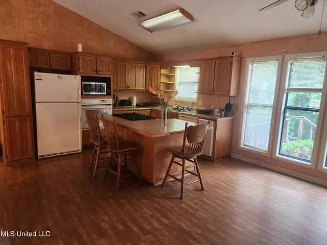 $280,000 | 405 Chickasaw Road, Pope, MS 38658