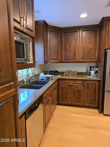 $1,800 | 1128 East Rowlands Lane, Unit B, Phoenix, AZ 85022