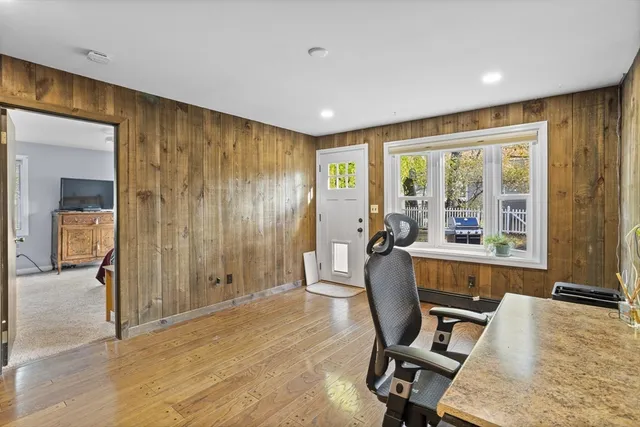 $689,900 | 10 Fuller Road, Chelmsford, MA 01824