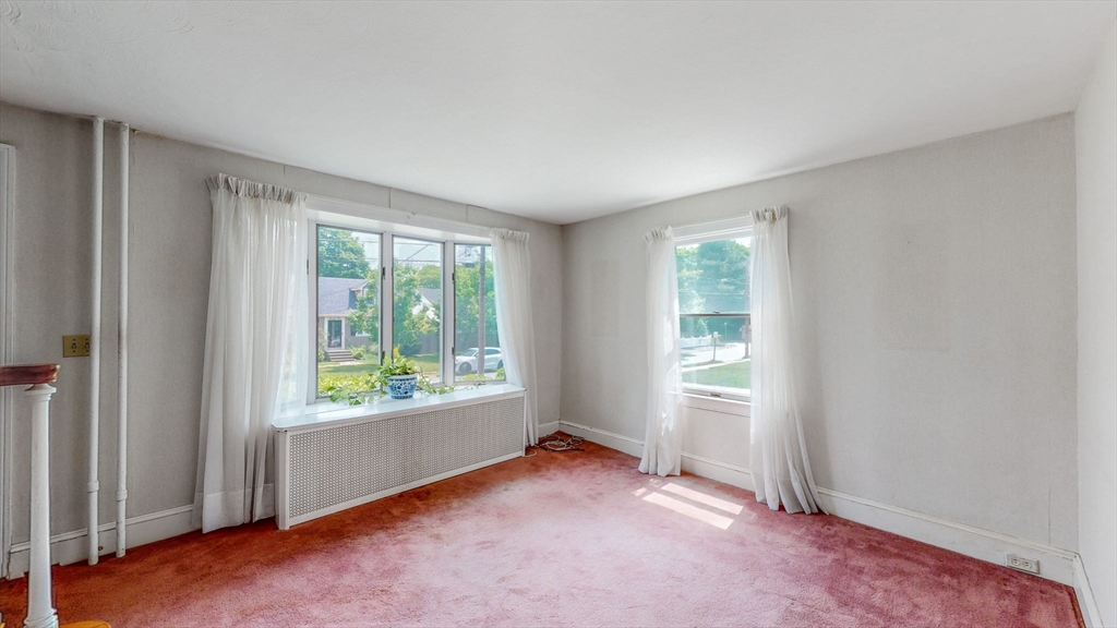 21 Grover Street Walpole, MA 02081 - Photo 3 of 15