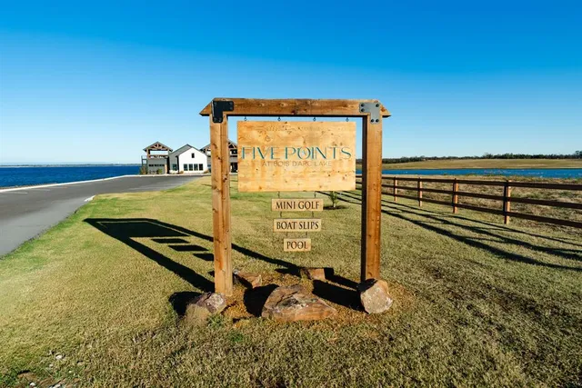 $2,899,900 | 0 Lakeshore Terrace, Windom, TX 75492