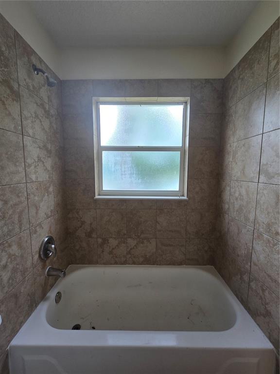 2351 Water View Loop Kissimmee, FL 34743 - Photo 19 of 26