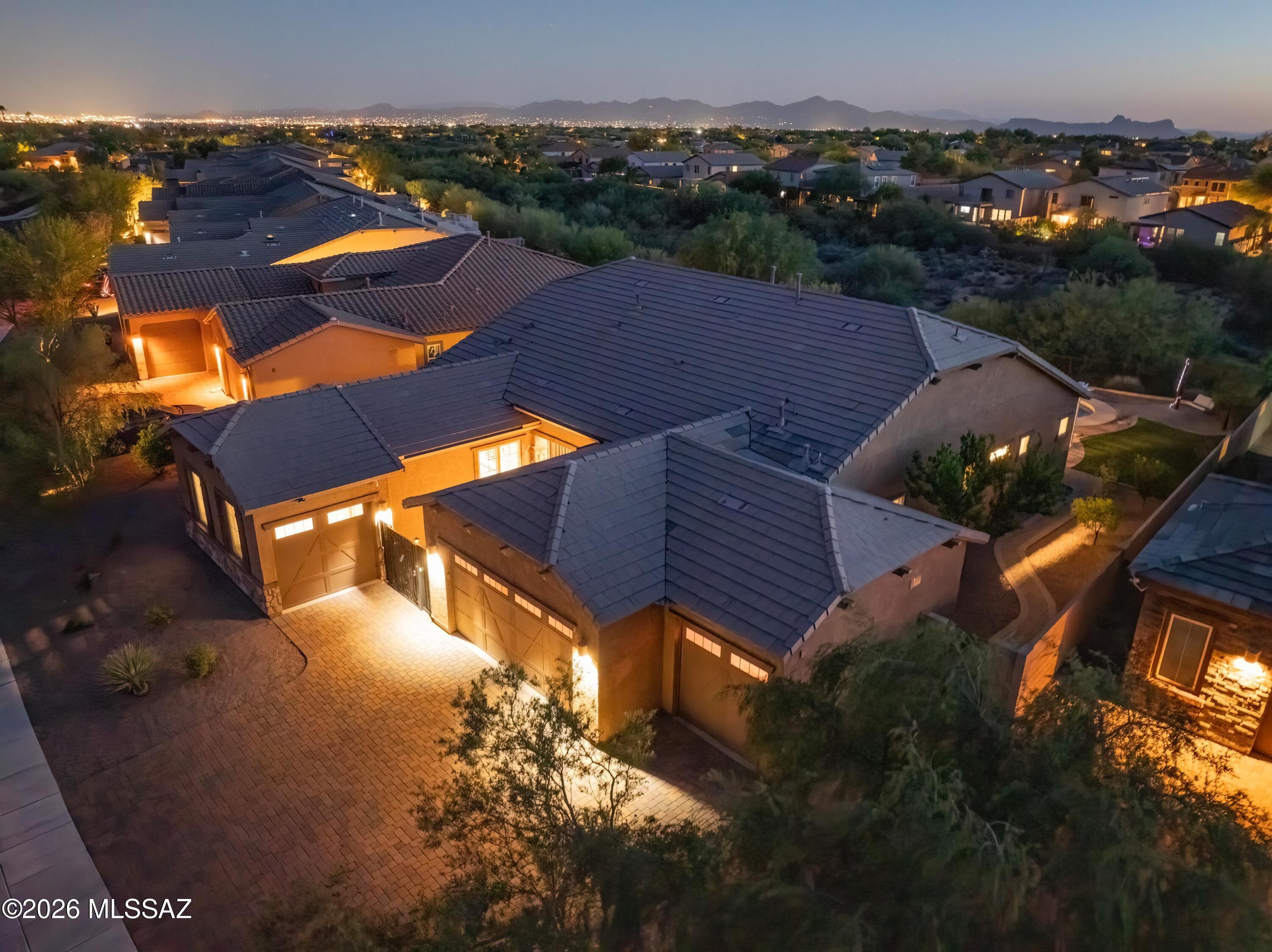 12947 North Morgan Ranch Road Oro Valley, AZ 85755 - Photo 6 of 50