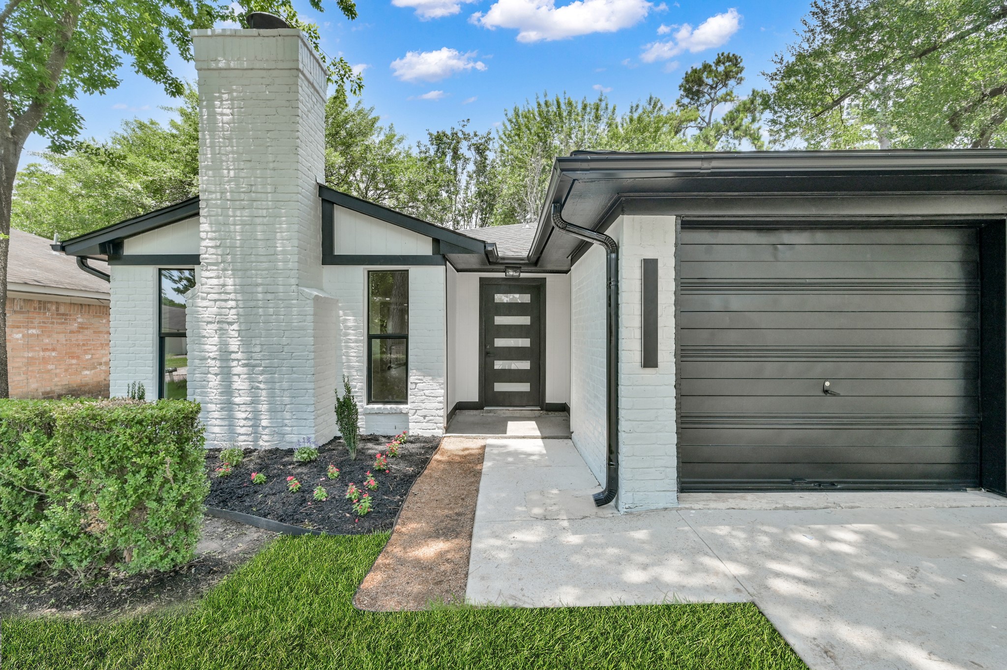 5015 Monteith Drive Spring, TX 77373 - Photo 2 of 44 front view of a house with a yard