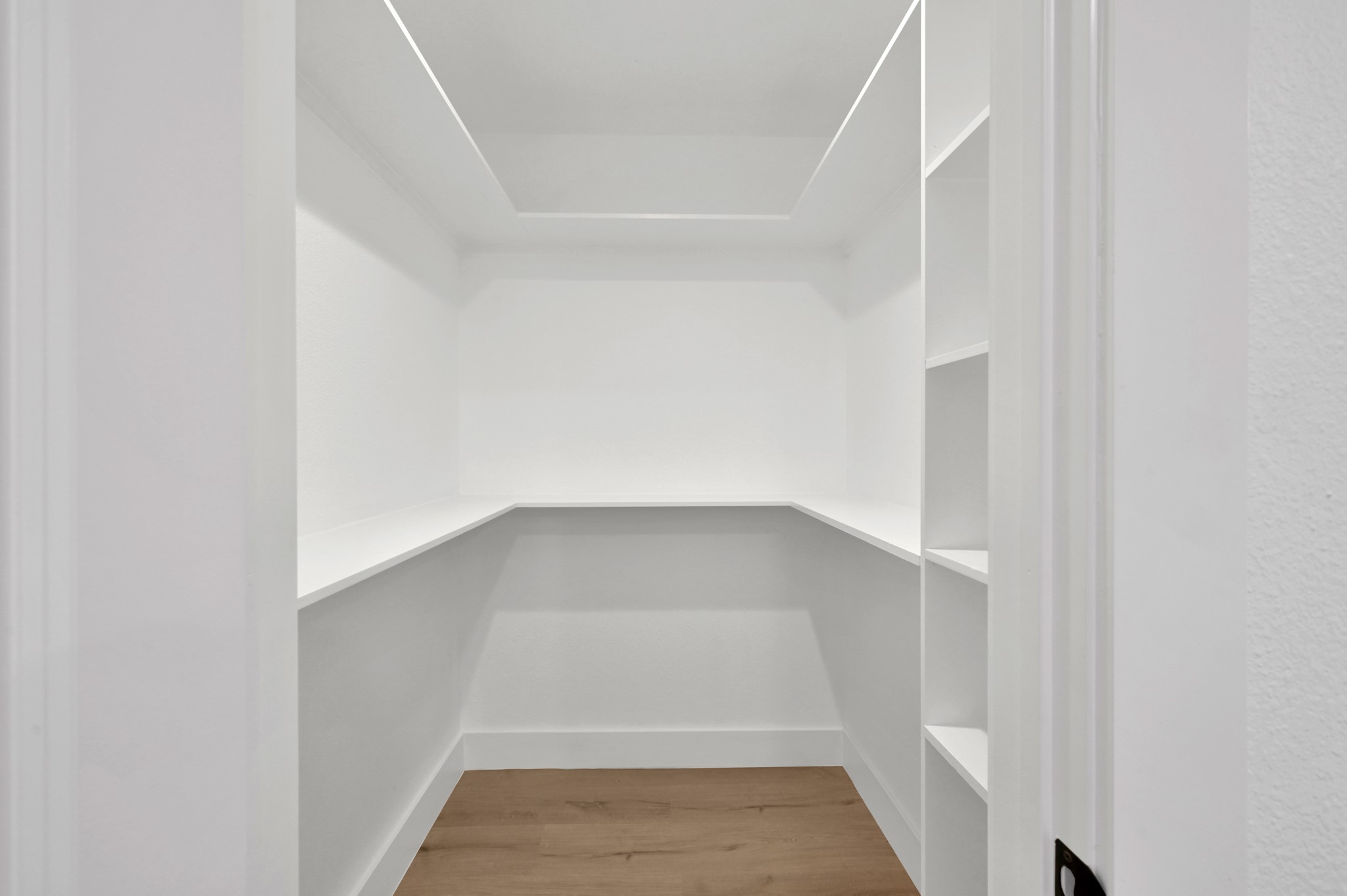 5015 Monteith Drive Spring, TX 77373 - Photo 39 of 44 a view of entryway