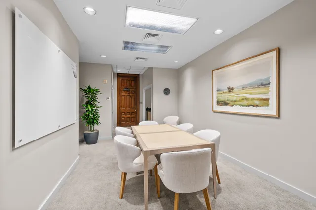 $425,000 | 14 Greenway Plaza, Unit 17Q, Houston, TX 77046