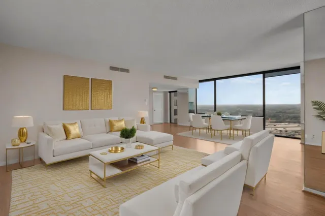 $425,000 | 14 Greenway Plaza, Unit 17Q, Houston, TX 77046