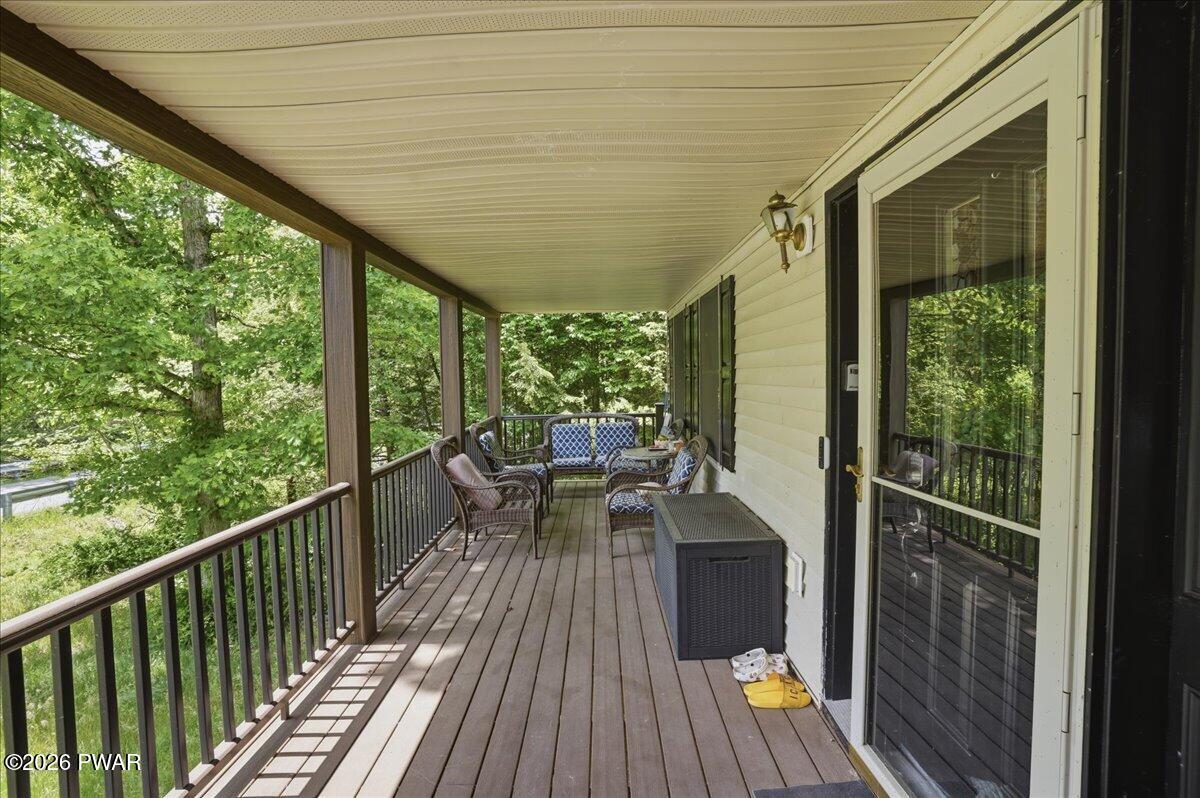4125 Winchester Way Bushkill, PA 18324 - Photo 10 of 62