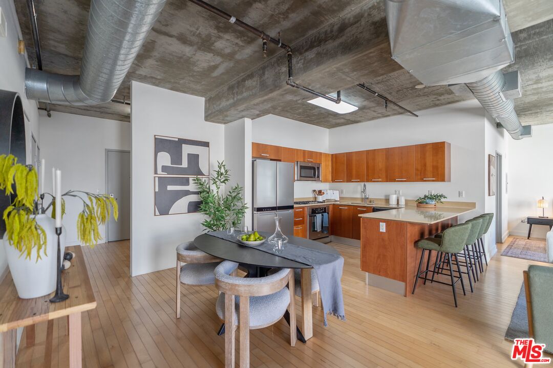 645 West 9th St Unit 618